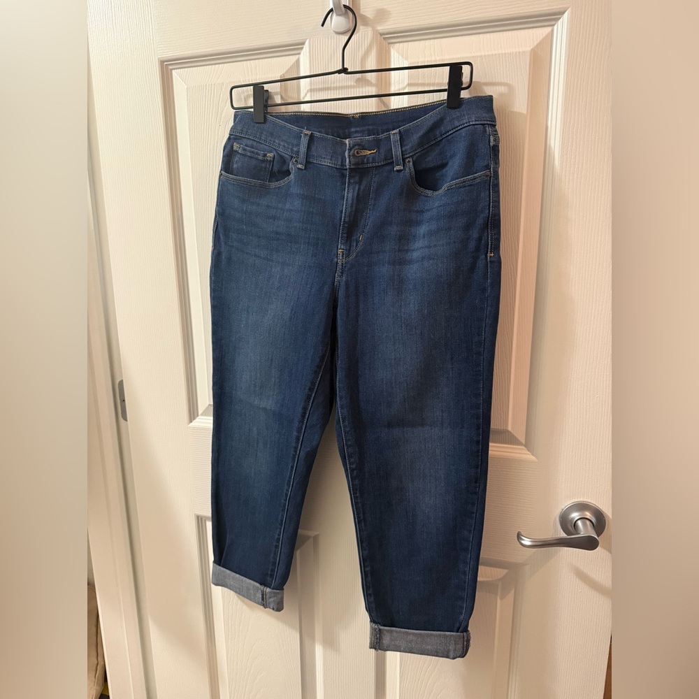 Levi’s Cropped Capri Jeans- Size 8